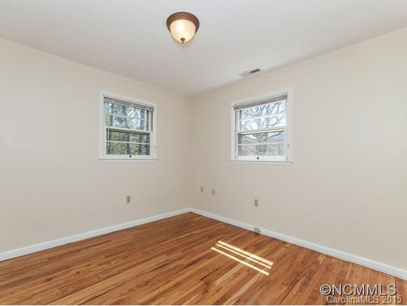 27 GOLDMONT STREET - Photo 11