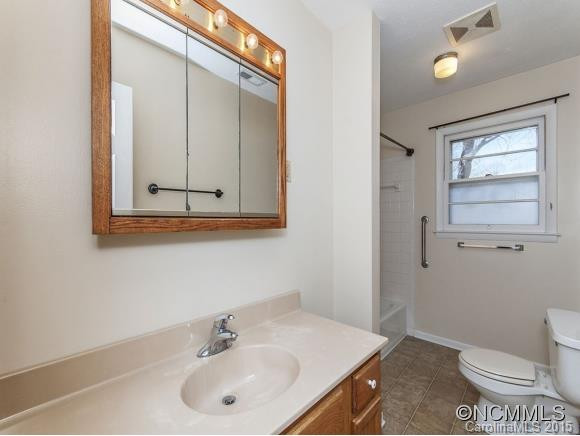 27 GOLDMONT STREET - Photo 10