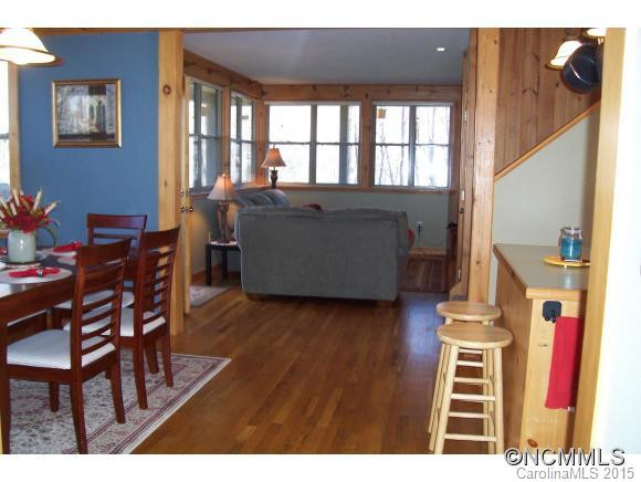 77 Maplewood - Photo 13