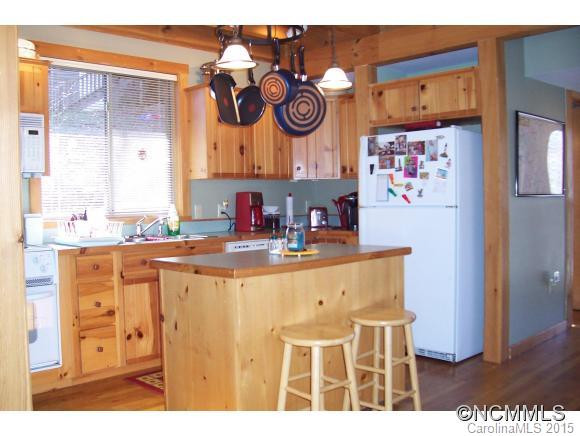 77 Maplewood - Photo 14