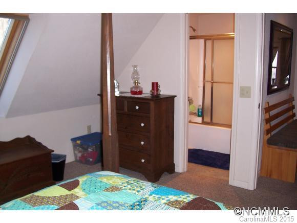 77 Maplewood - Photo 18