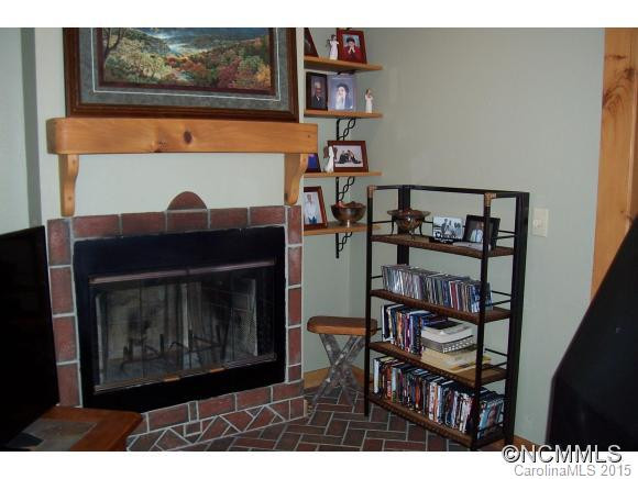 77 Maplewood - Photo 9