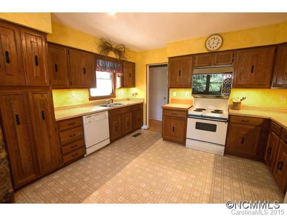 146 Lake Boulevard - Photo 6