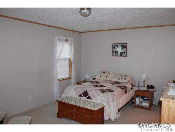 107 Moffitt Road - Photo 6