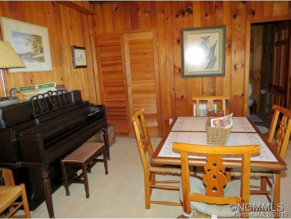 1567 Slick Rock Rd - Photo 11