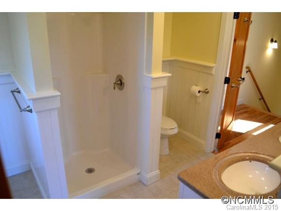 24 Blalock Avenue - Photo 4