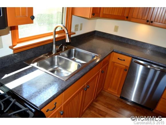 24 Blalock Avenue - Photo 9