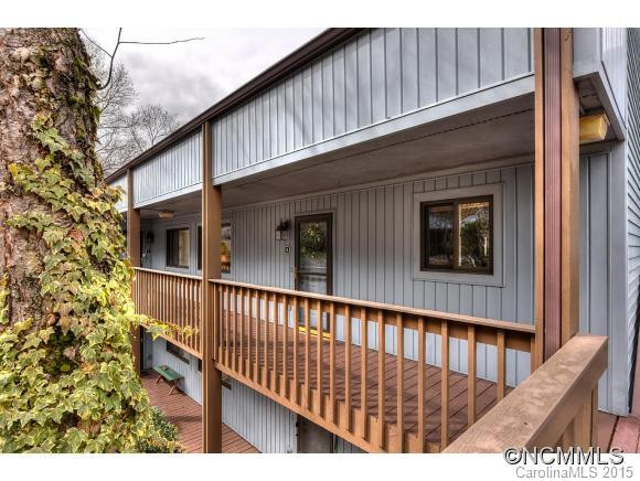 87 Willow Road, B-8 - Photo 2