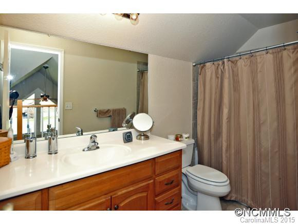 105 Gloria Way - Photo 13