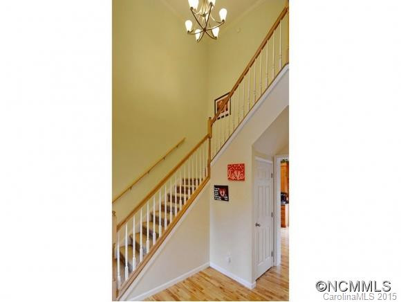 523 EAST STREET - Photo 2