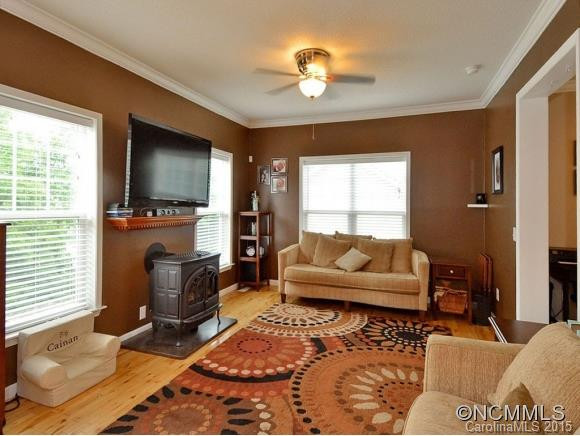 523 EAST STREET - Photo 3
