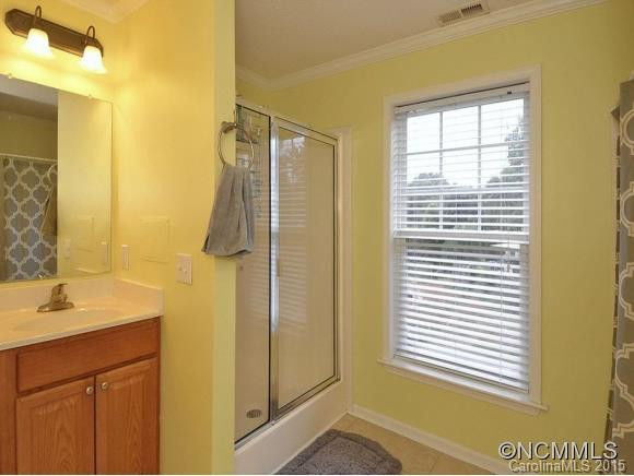 523 EAST STREET - Photo 9