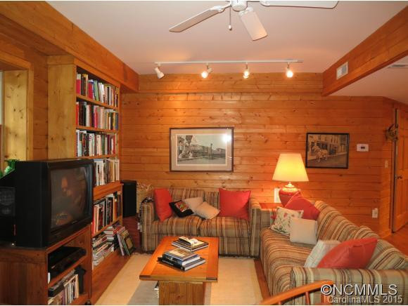 2 Unoga Court - Photo 15