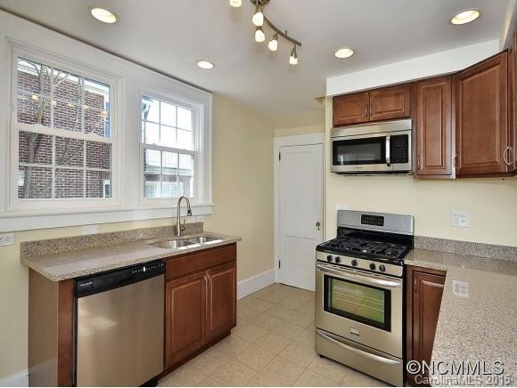 7 TAMPA AVE - Photo 9