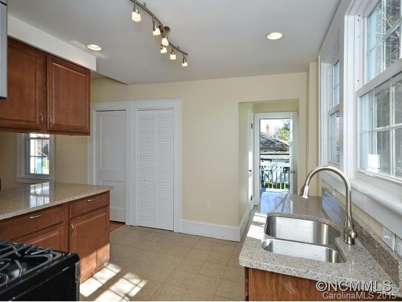 7 TAMPA AVE - Photo 10