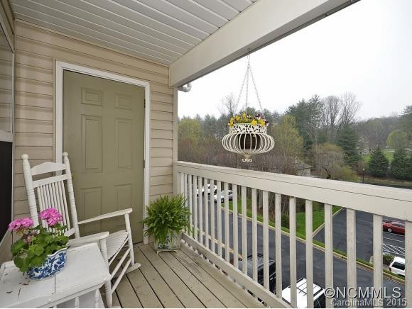 409 CARRINGTON Place - Photo 5