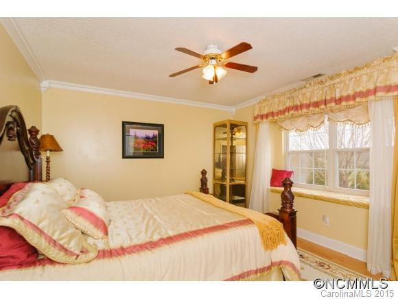 24 S Lindon Cove Rd - Photo 12