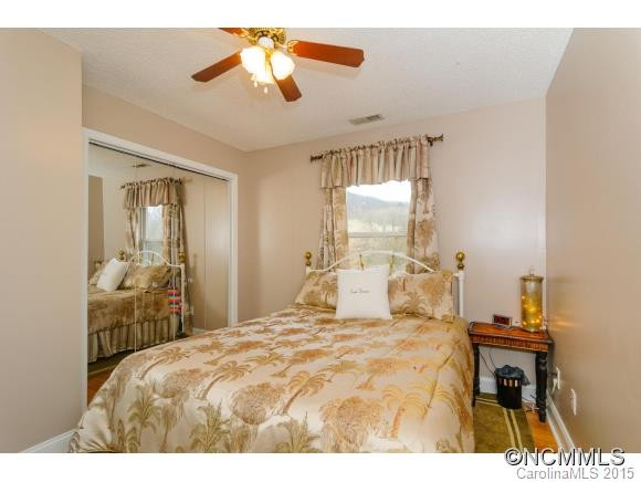 24 S Lindon Cove Rd - Photo 14