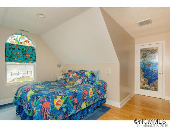 24 S Lindon Cove Rd - Photo 15