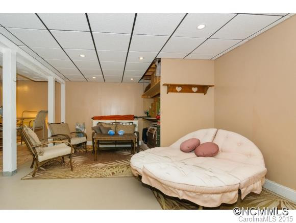 24 S Lindon Cove Rd - Photo 18