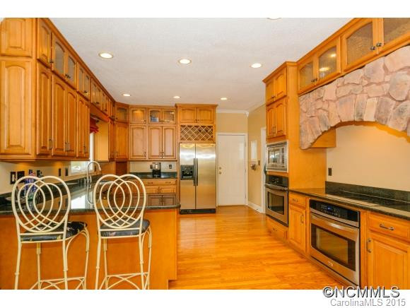 24 S Lindon Cove Rd - Photo 3