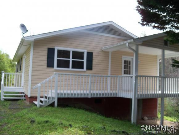 313 E Howard Street - Photo 3