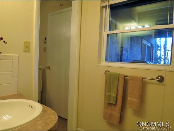 36 Belle Flower - Photo 15