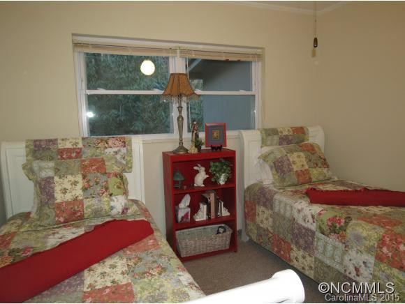 36 Belle Flower - Photo 16