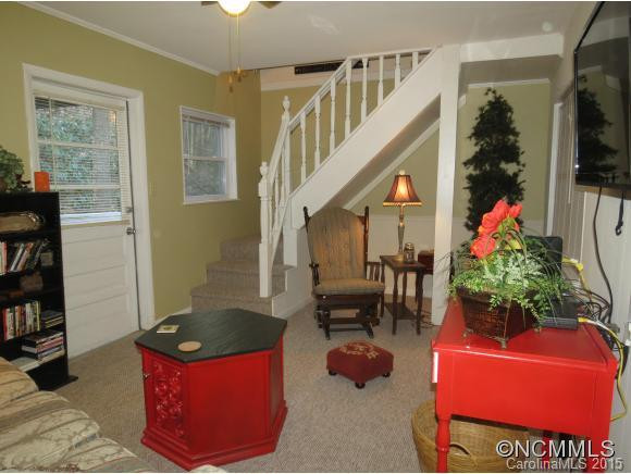36 Belle Flower - Photo 17