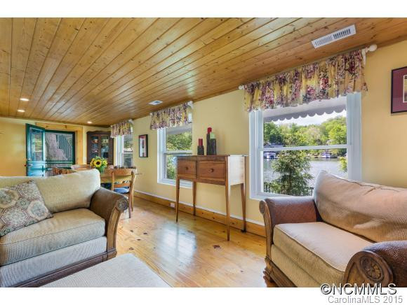 395 TRYON BAY CIRCLE - Photo 5