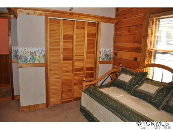 577 Woodmore Drive - Photo 15