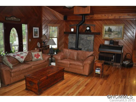 577 Woodmore Drive - Photo 6