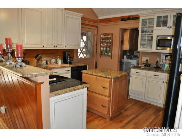577 Woodmore Drive - Photo 9