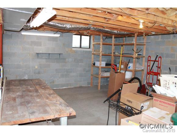 210 Park Lane - Photo 16
