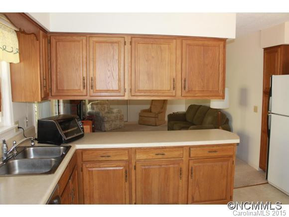 210 Park Lane - Photo 7
