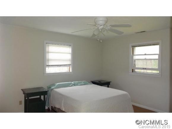 55 OAKWOOD DRIVE - Photo 8