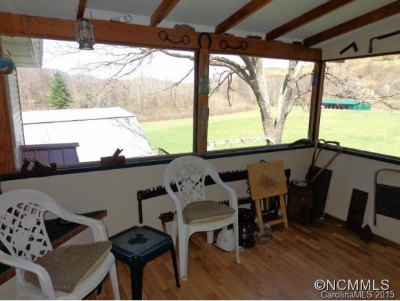 2542 Love Joy Road - Photo 12