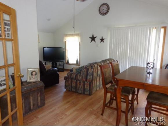 2542 Love Joy Road - Photo 7