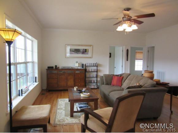 812 Safari Drive - Photo 2