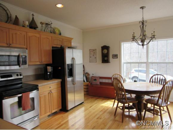 812 Safari Drive - Photo 4
