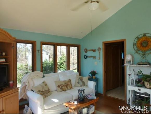 17 Westwood Drive - Photo 11