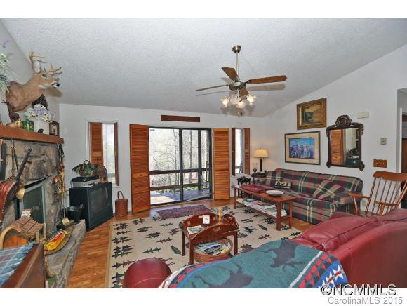 29 Hamilton Court - Photo 4
