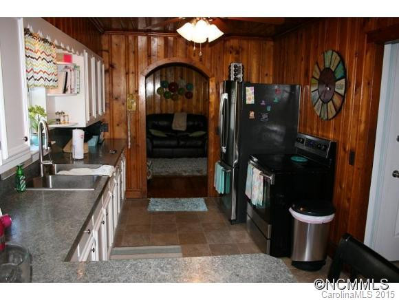 873 BOSTIC SUNSHINE HIGHWAY - Photo 4
