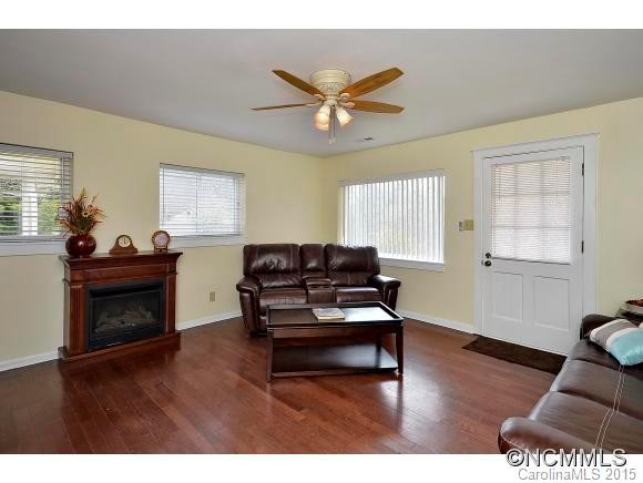 32 South Creek Drive - Photo 3