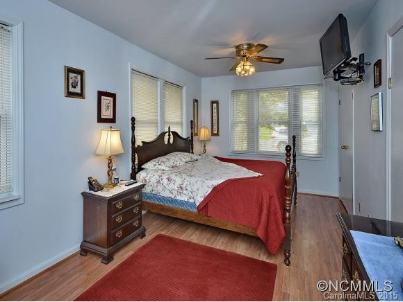 91 VERMONT AVE - Photo 11