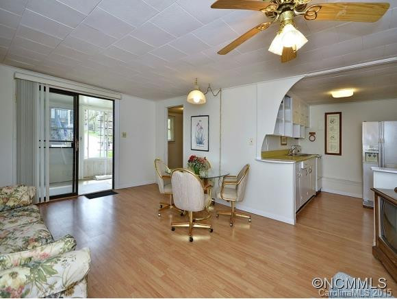91 VERMONT AVE - Photo 21