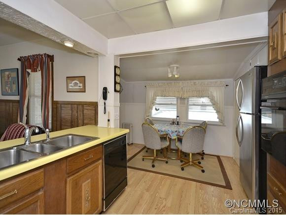 91 VERMONT AVE - Photo 6