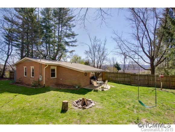 411 Old Hendersonville Hwy