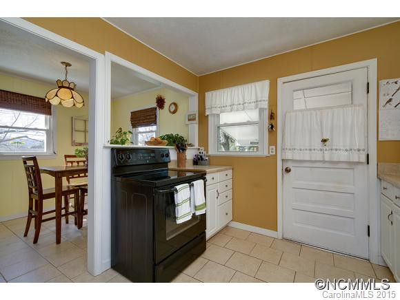 411 Old Hendersonville Hwy - Photo 6