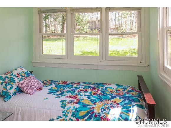 191 Oak Terrace - Photo 17